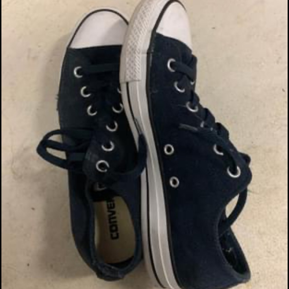 Women’s shoes